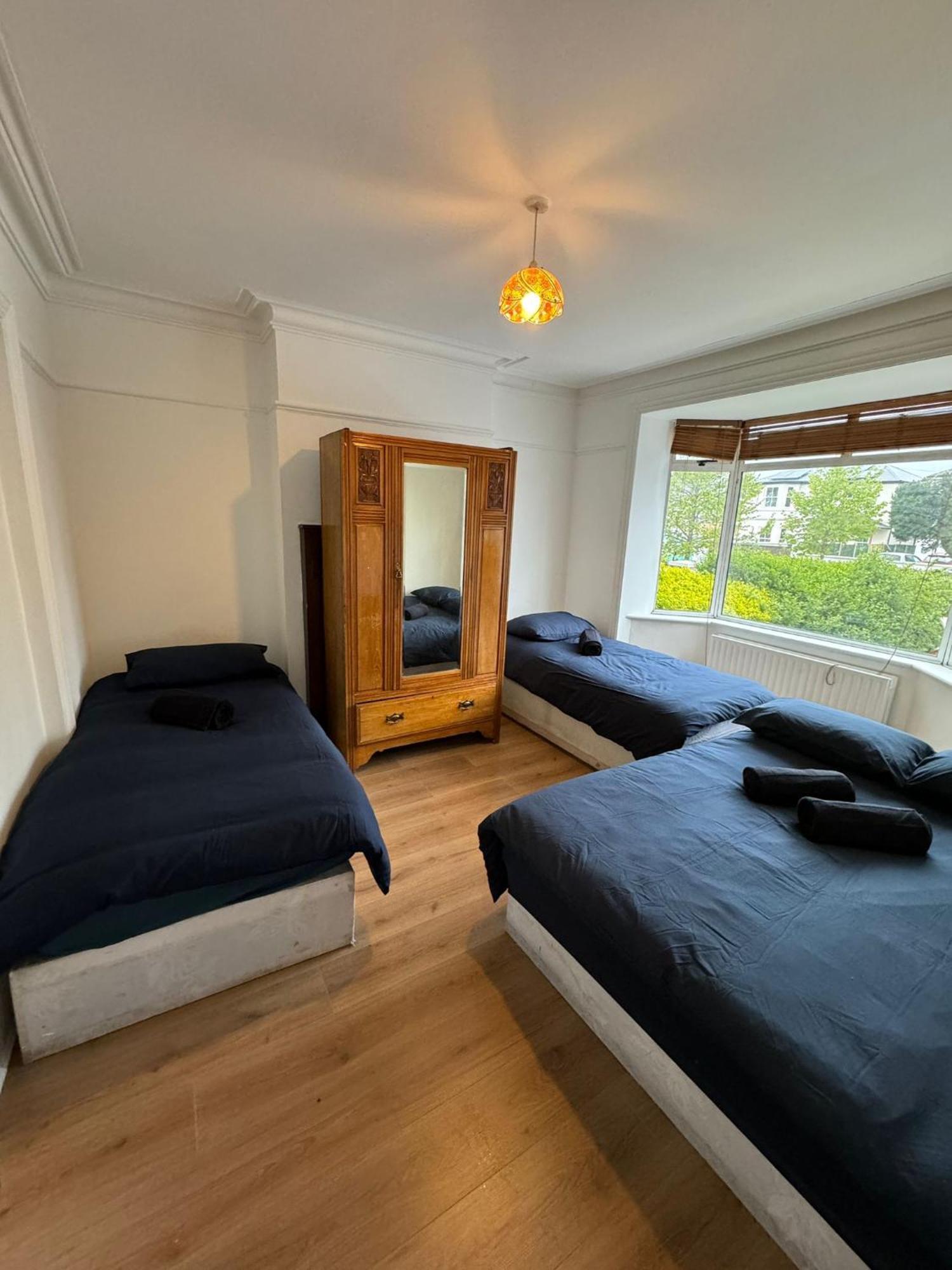 דבלין Big Family Room In Room At 2 Iveragh Rd-4 מראה חיצוני תמונה